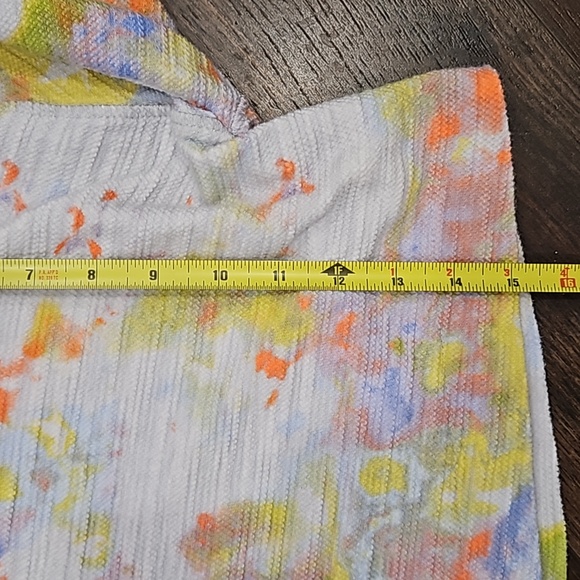 Free People  Thinking about you  Tie dye cropped hoodie. - Picture 12 of 13